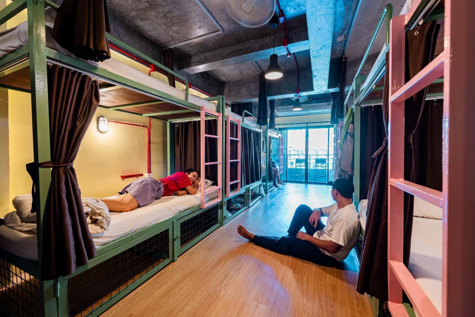 Sleeper Hostel Ao Nang Exterior photo