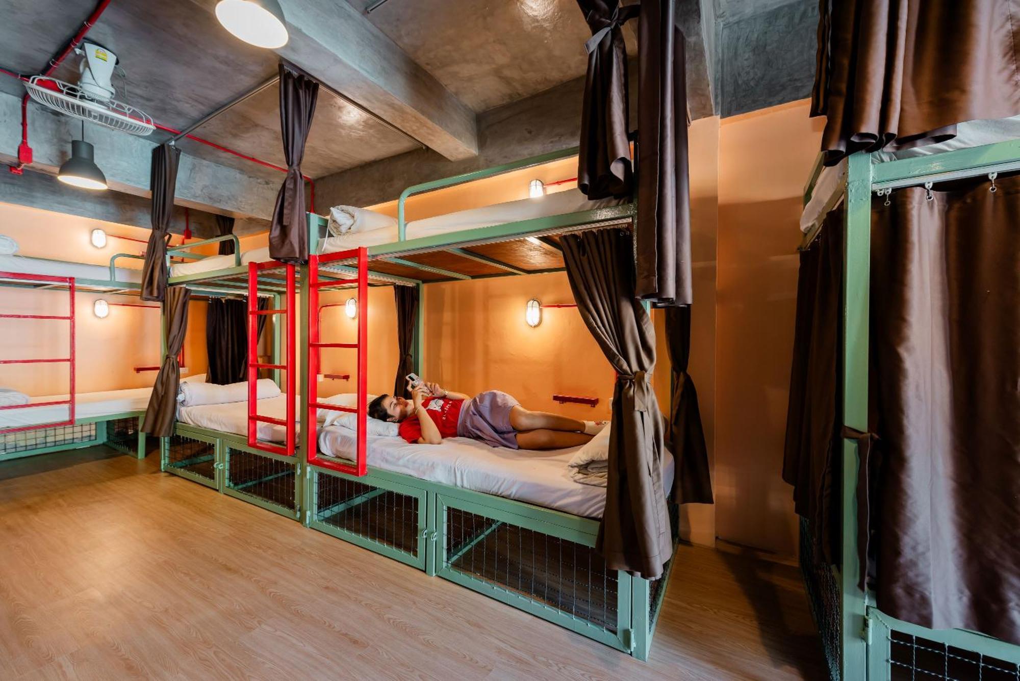 Sleeper Hostel Ao Nang Exterior photo