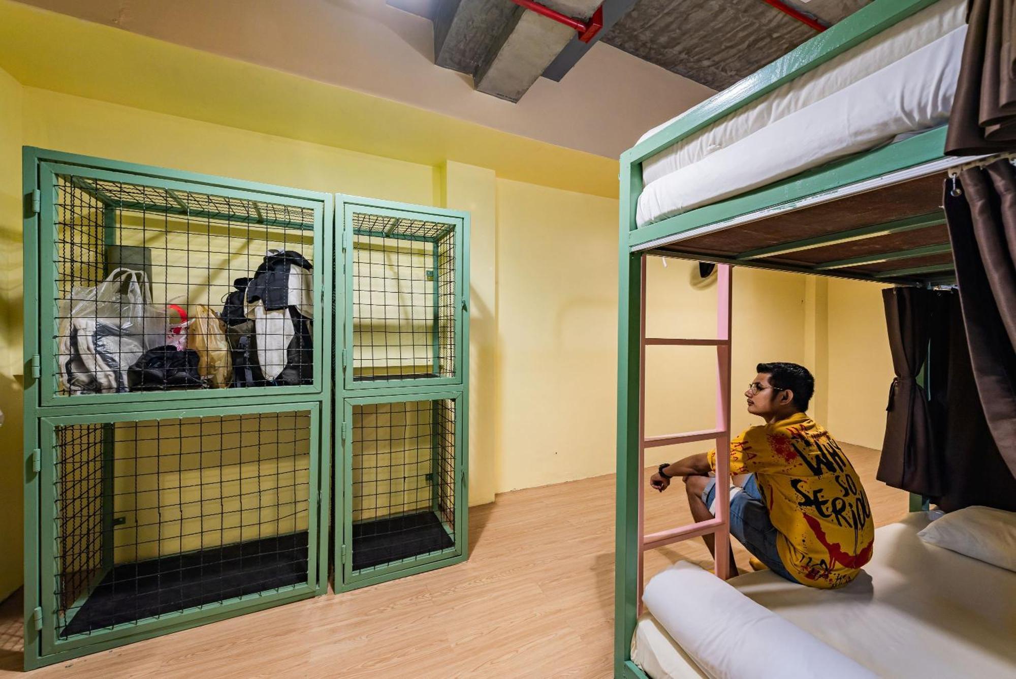 Sleeper Hostel Ao Nang Room photo